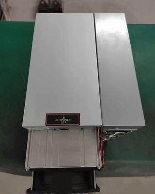 Bitmain Antคนขุดแร่ Asic คนขุดแร่ S19 95t 3250W ความสามารถในการทำกำไรสูง คนขุดแร่ Btc Asic
